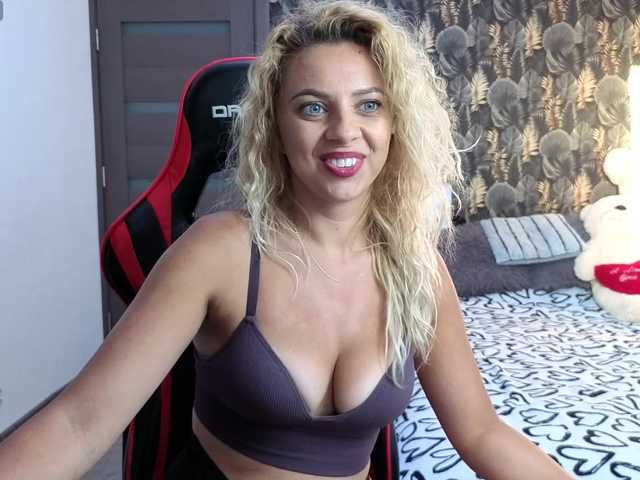CarlaStaceeFun live webcam show