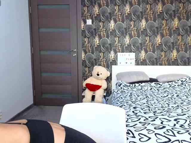CarlaStaceeFun webcam