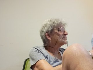 Reife-dame