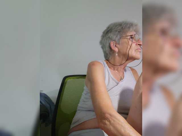 Reife-dame live cam on BongaCams