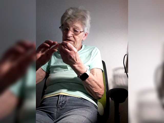 Reife-dame's BongaCams show and profile