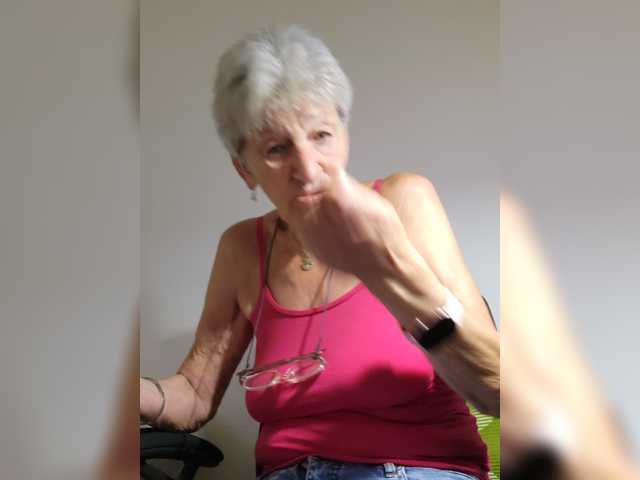 Reife-dame live cam on BongaCams