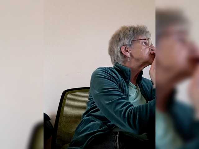 Reife-dame's BongaCams show and profile