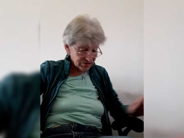 Reife-dame's BongaCams show and profile