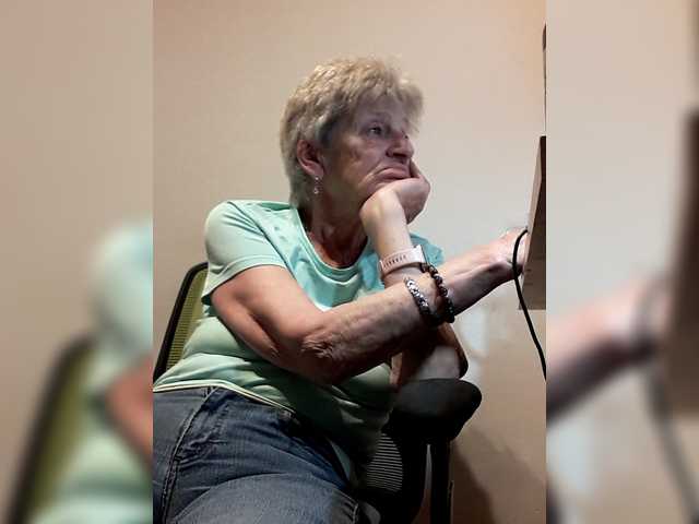 Reife-dame's BongaCams show and profile