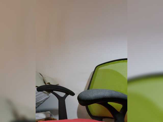 Reife-dame ist ein aufregendes deutsches Camgirl, das dich live verführen wird