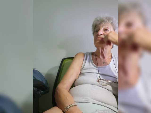 Reife-dame live cam on BongaCams