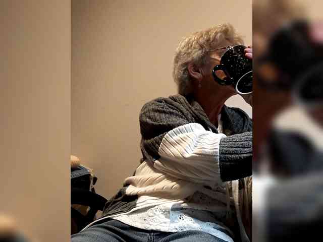 Model: Reife-dame