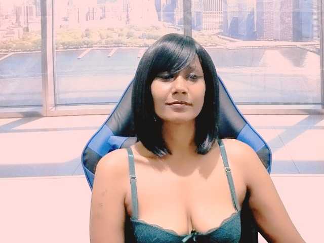 ErroticStarr live cam on BongaCams