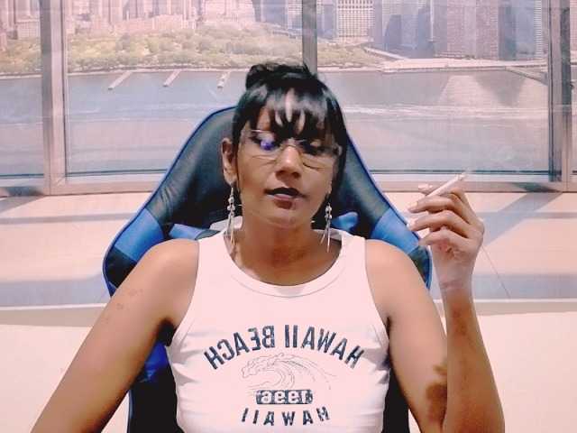 ErroticStarr live cam on BongaCams