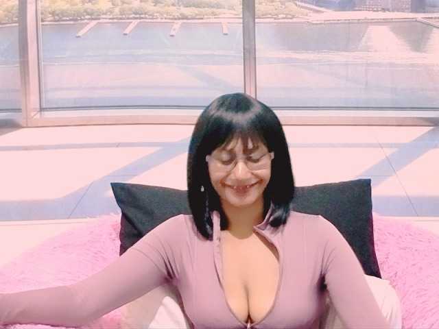 ErroticStarr live cam on BongaCams