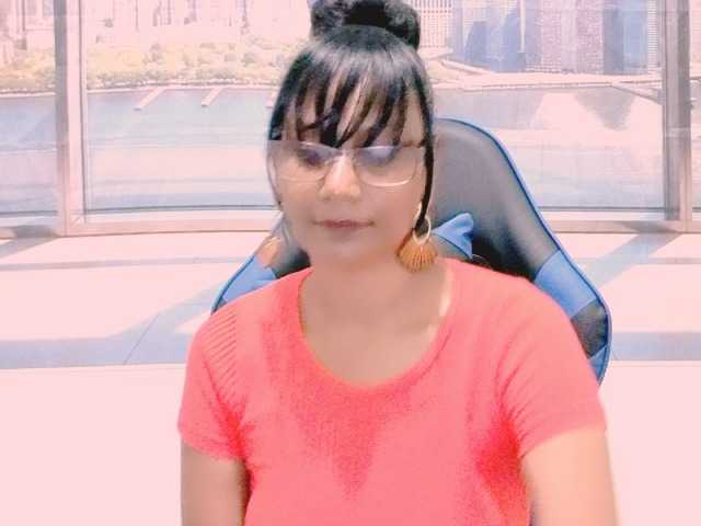 ErroticStarr live cam on BongaCams