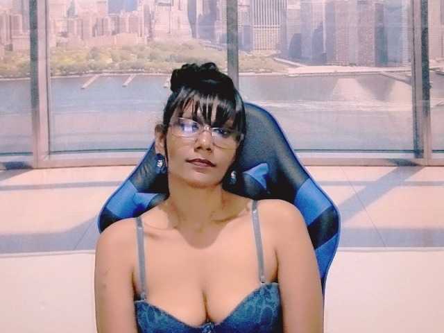 ErroticStarr live cam on BongaCams