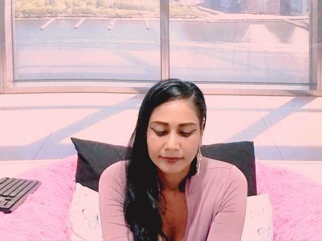 ErroticStarr live cam on BongaCams