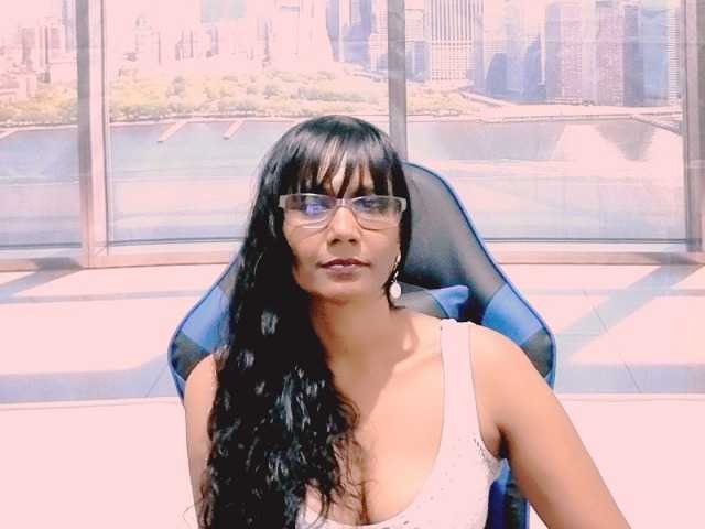 ErroticStarr live cam on BongaCams