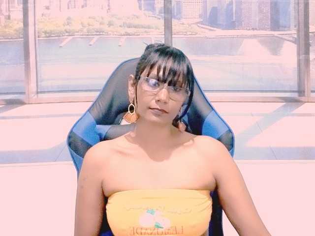ErroticStarr live cam on BongaCams