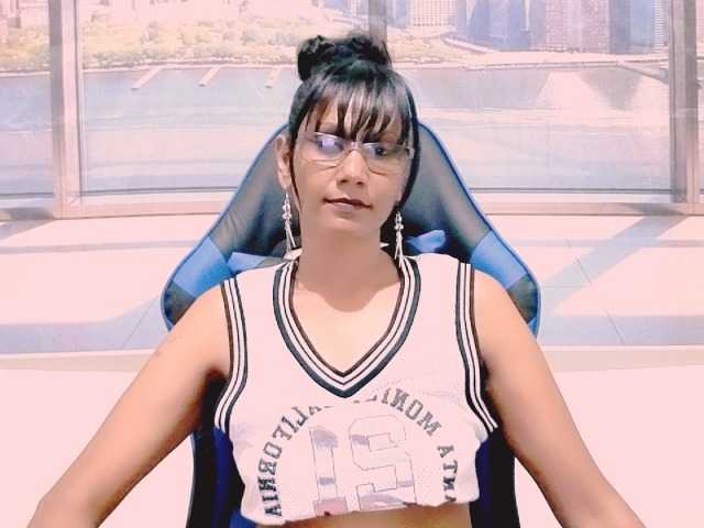 ErroticStarr live cam on BongaCams