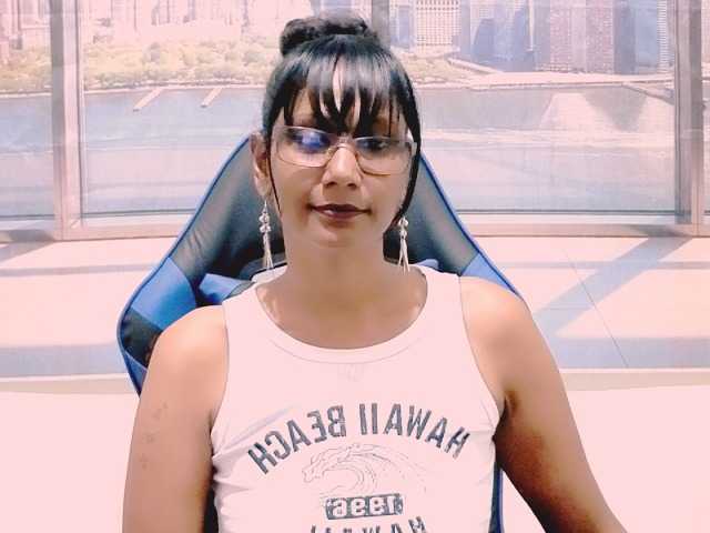 ErroticStarr live cam on BongaCams