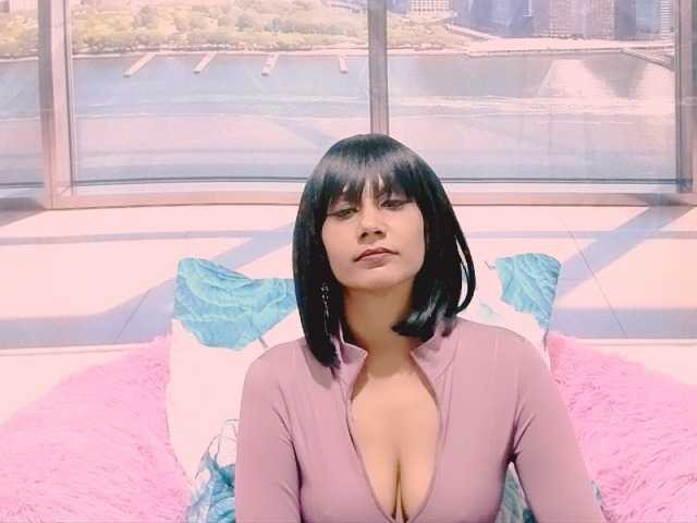 ErroticStarr live cam on BongaCams