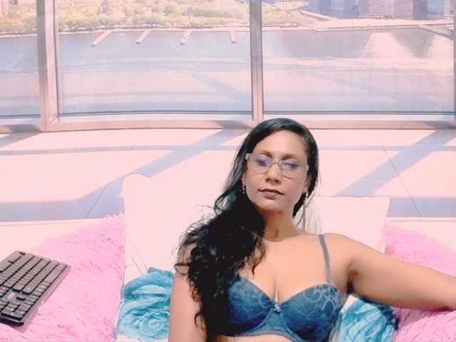 ErroticStarr live cam on BongaCams