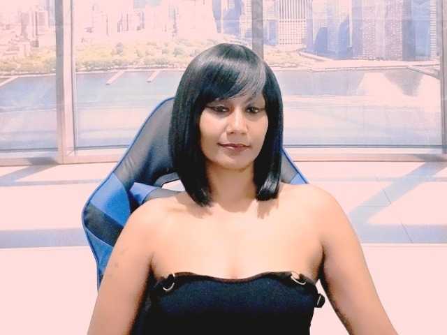 ErroticStarr live cam on BongaCams