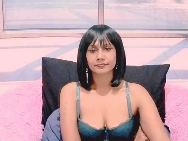 ErroticStarr live cam on BongaCams