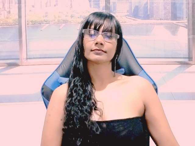 ErroticStarr live cam on BongaCams