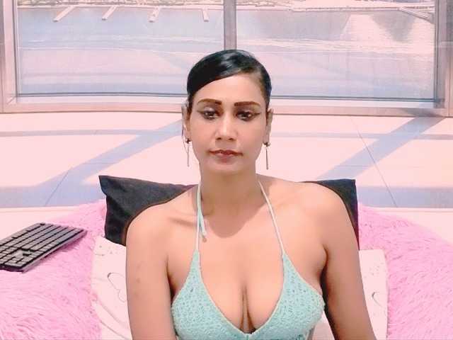 ErroticStarr live cam on BongaCams