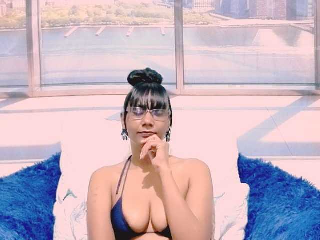 ErroticStarr live cam on BongaCams