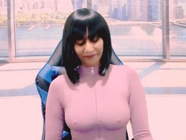 ErroticStarr live cam on BongaCams