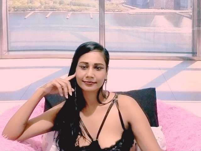 ErroticStarr live cam on BongaCams