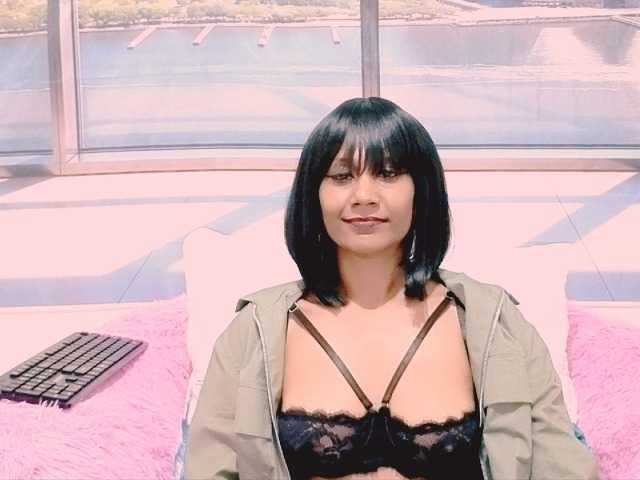 ErroticStarr live cam on BongaCams