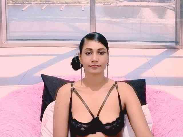 ErroticStarr webcam