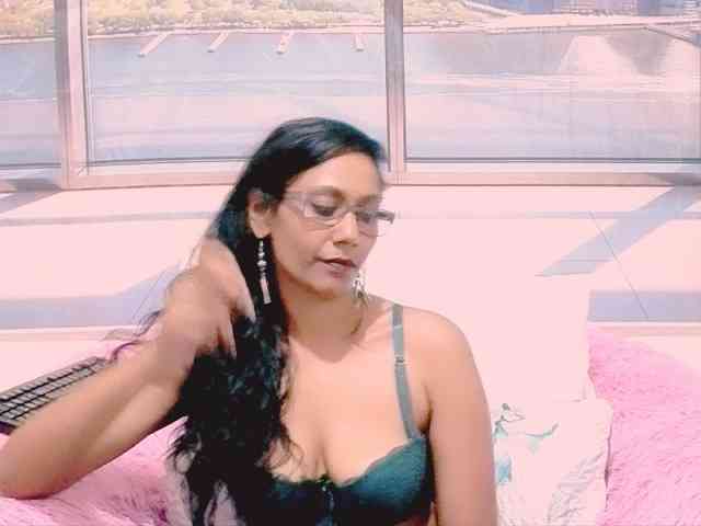 ErroticStarr webcam