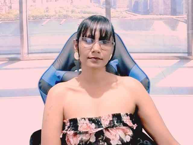 ErroticStarr webcam