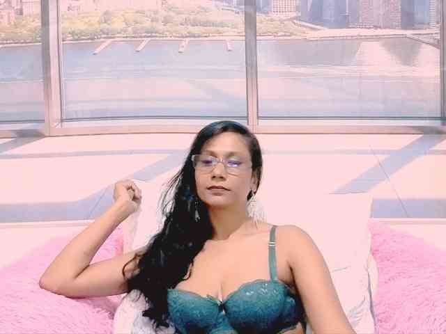 ErroticStarr webcam