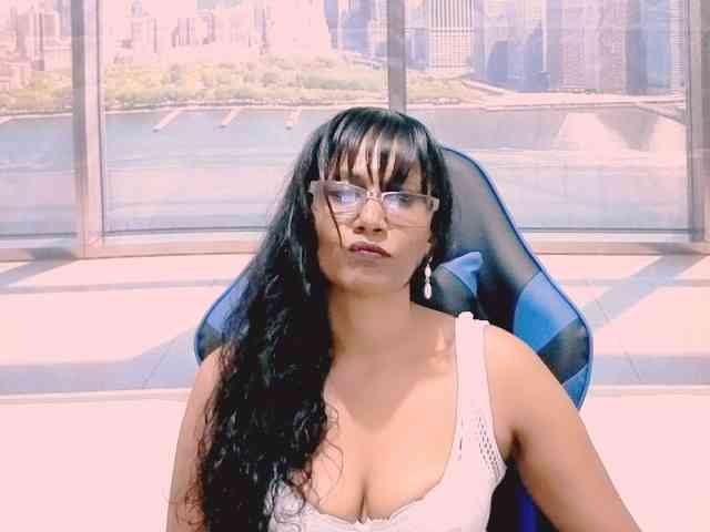 ErroticStarr webcam