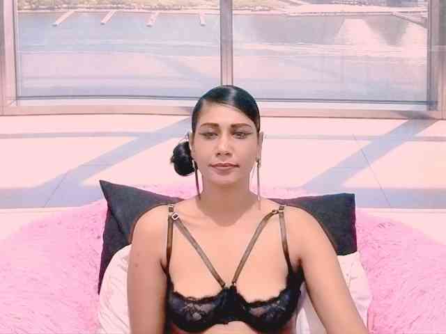 ErroticStarr webcam