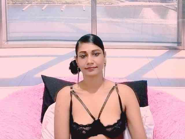 ErroticStarr webcam