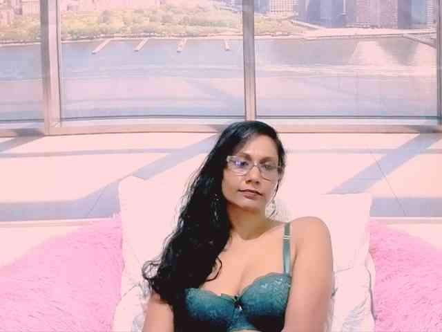 ErroticStarr webcam