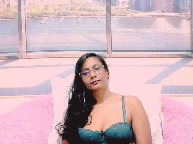 ErroticStarr webcam
