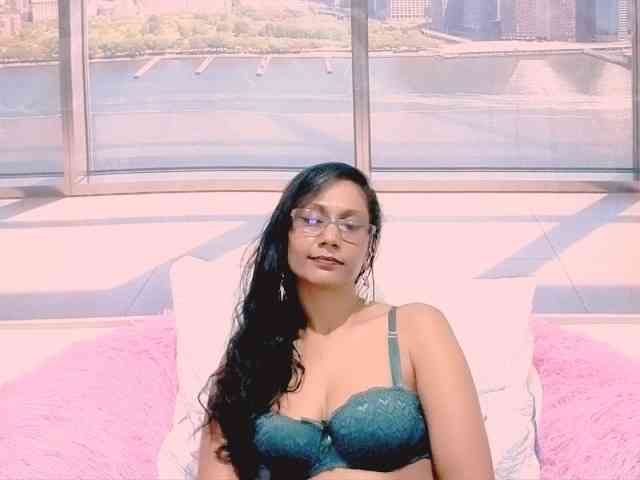 ErroticStarr webcam