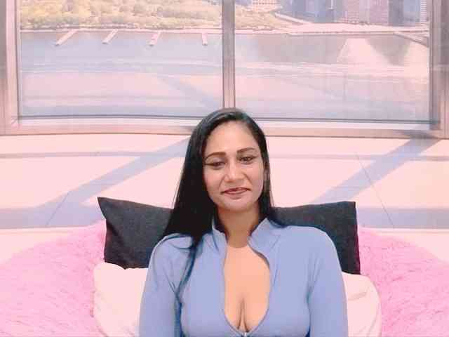ErroticStarr webcam