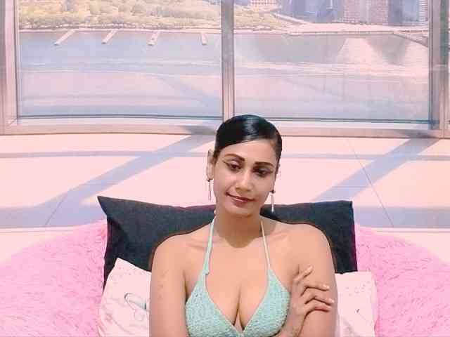 ErroticStarr Live Webcam on BongaCams