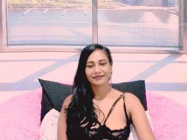 ErroticStarr webcam