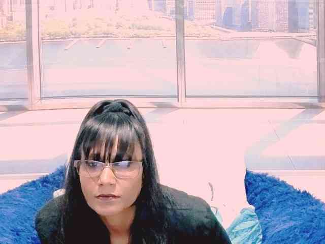 ErroticStarr webcam