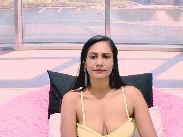 ErroticStarr webcam