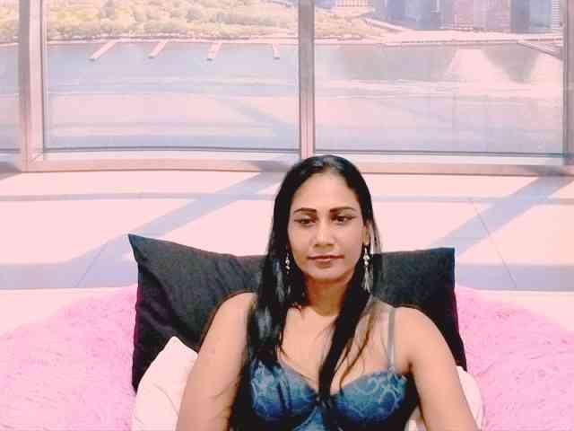 ErroticStarr webcam