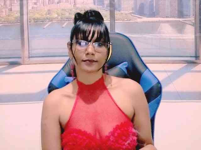 ErroticStarr webcam