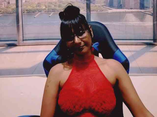 ErroticStarr webcam